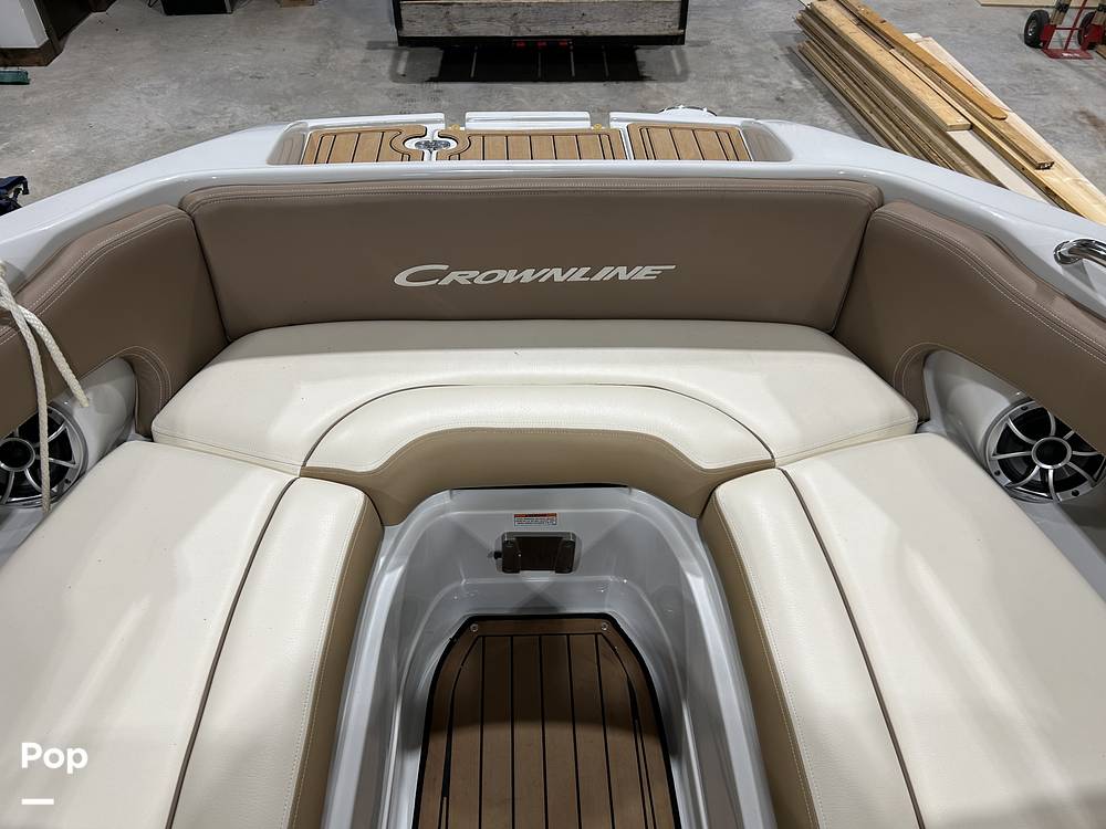 Slide: The Image of Crownline Boats E235 2020 - 15041340