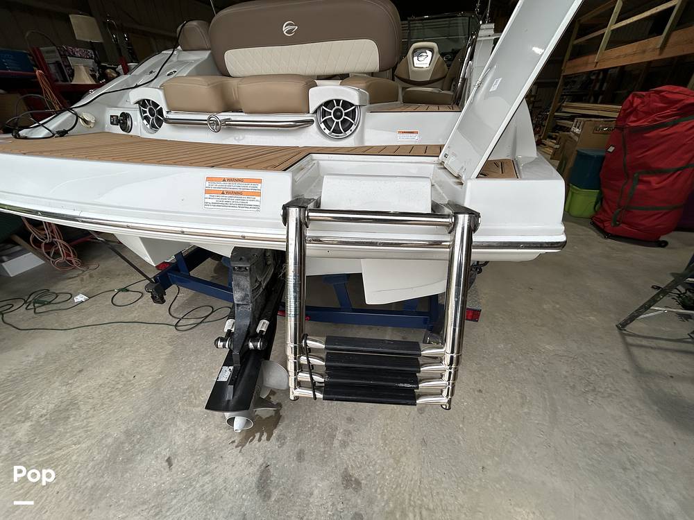 Slide: The Image of Crownline Boats E235 2020 - 15041295