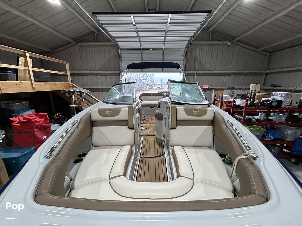 Slide: The Image of Crownline Boats E235 2020 - 15041275