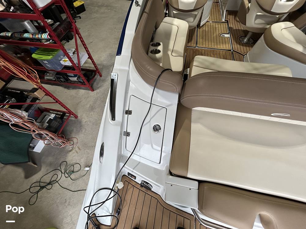 Slide: The Image of Crownline Boats E235 2020 - 15041300