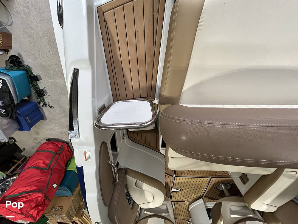 Slide: The Image of Crownline Boats E235 2020 - 15041303