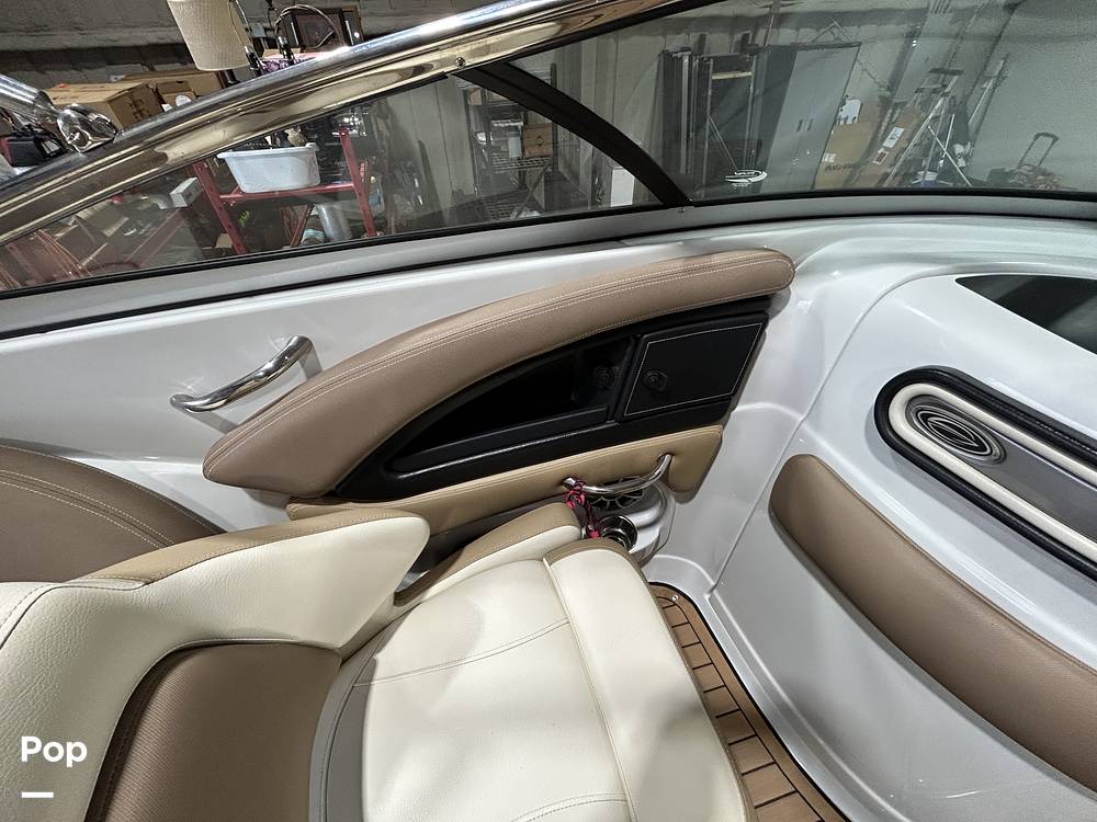 Slide: The Image of Crownline Boats E235 2020 - 15041310