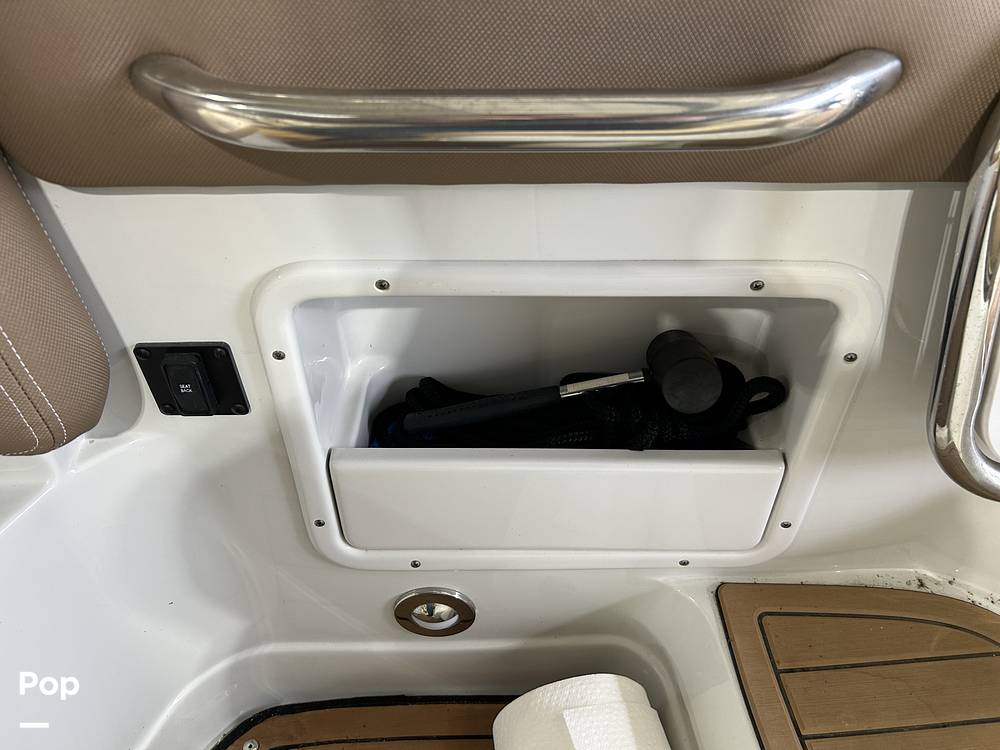 Slide: The Image of Crownline Boats E235 2020 - 15041312