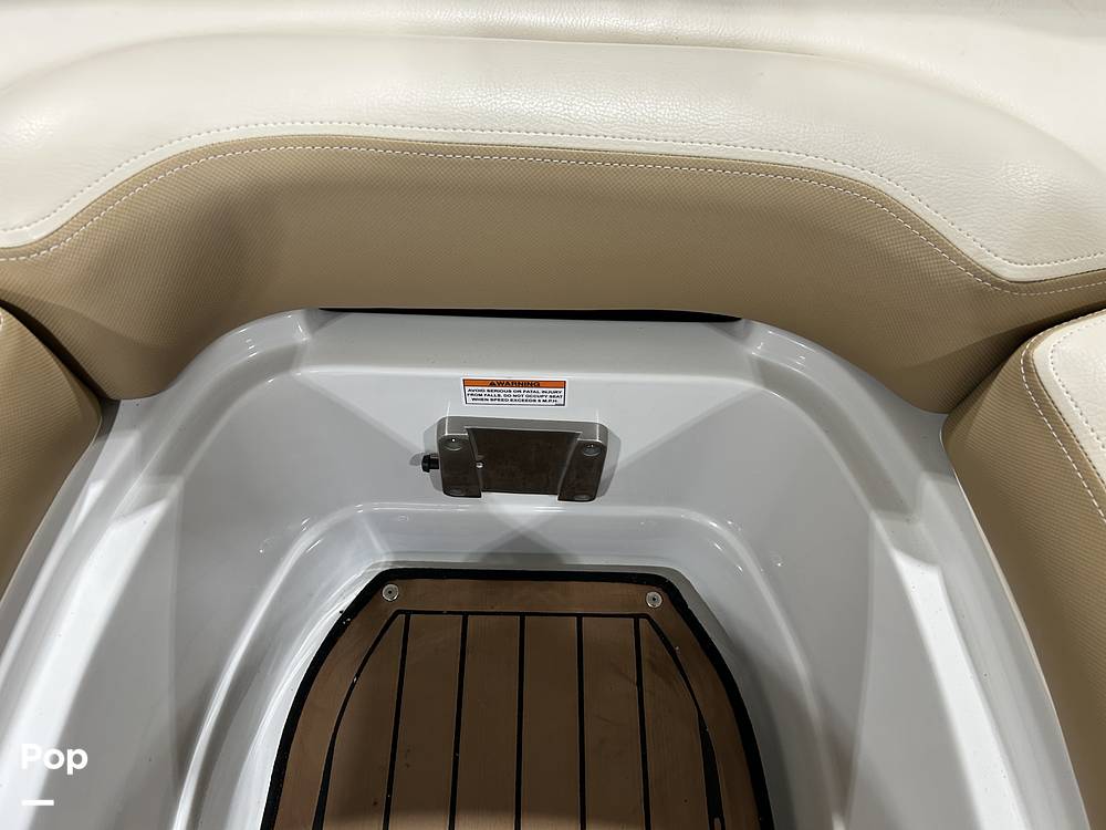 Slide: The Image of Crownline Boats E235 2020 - 15041246