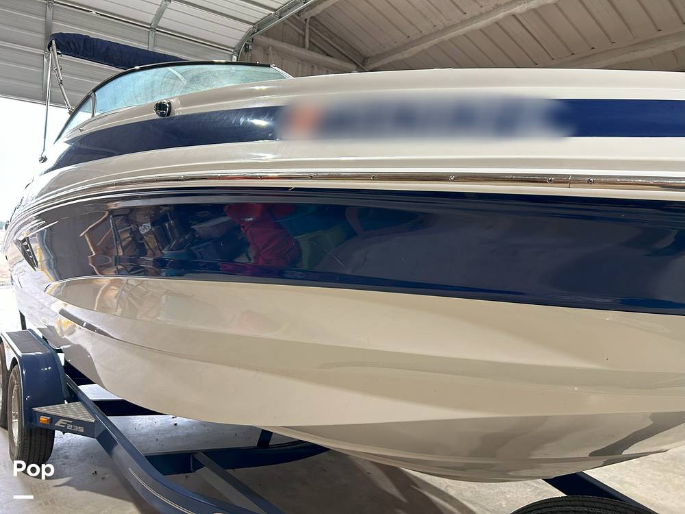 Slide: The Image of Crownline Boats E235 2020 - 15041262
