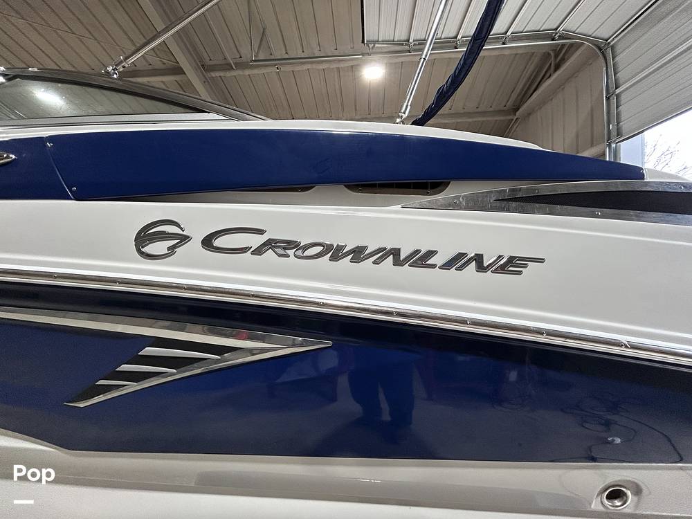 Slide: The Image of Crownline Boats E235 2020 - 15041271