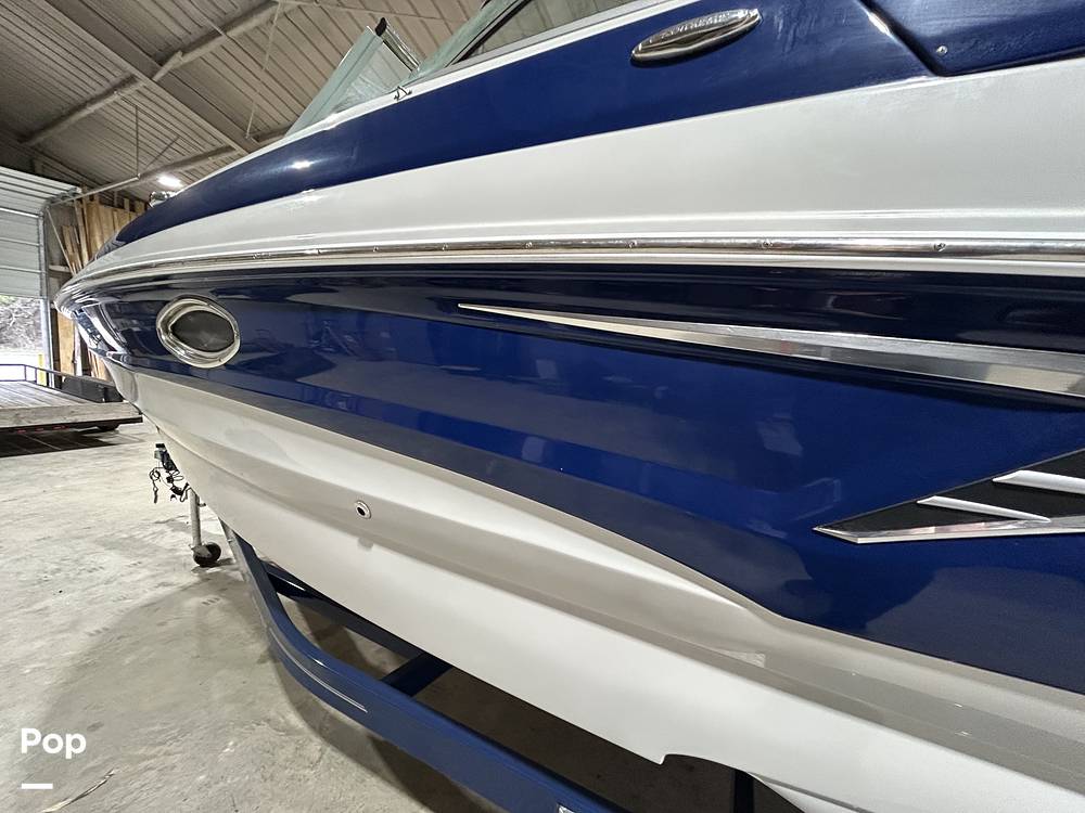 Slide: The Image of Crownline Boats E235 2020 - 15041272