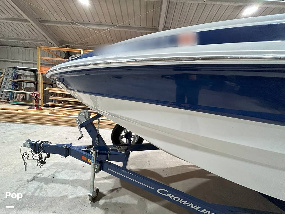 Slide: The Image of Crownline Boats E235 2020 - 15041274
