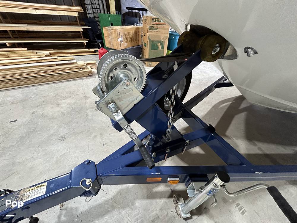 Slide: The Image of Crownline Boats E235 2020 - 15041277