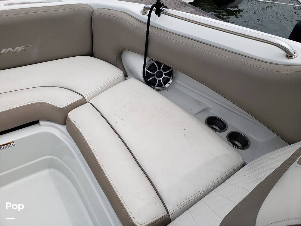 Slide: The Image of Crownline Boats E235XS 2022 - 14686278