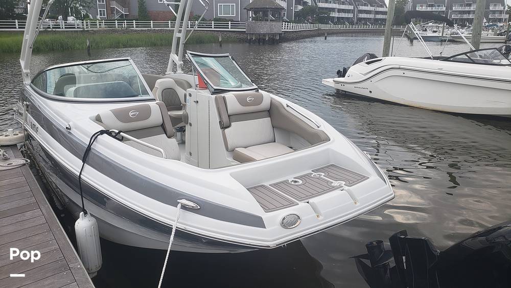 Slide: The Image of Crownline Boats E235XS 2022 - 14468026