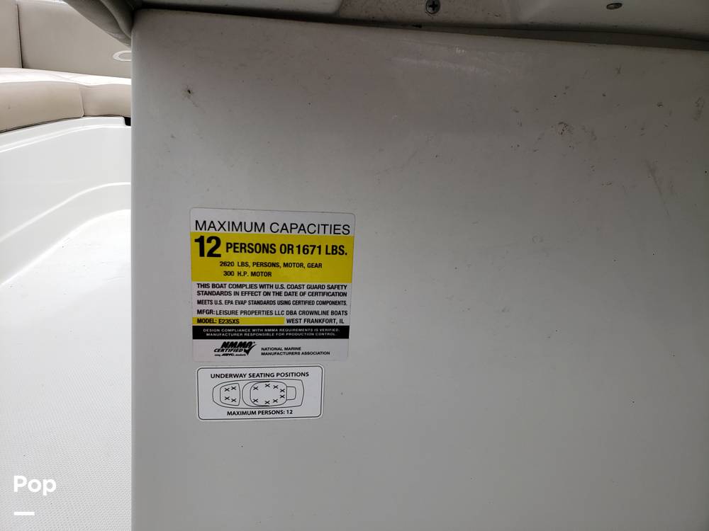 Slide: The Image of Crownline Boats E235XS 2022 - 14686282