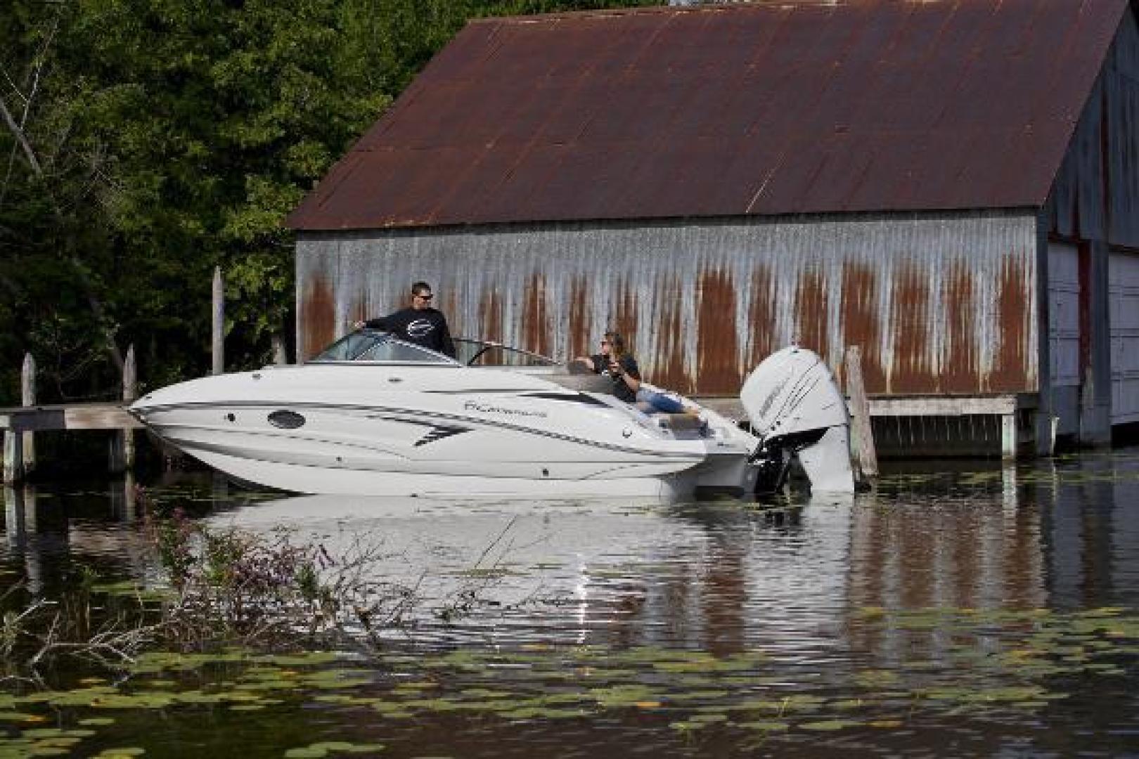 Slide: The Image of Crownline Boats E 235 XS 2023 - 1530647