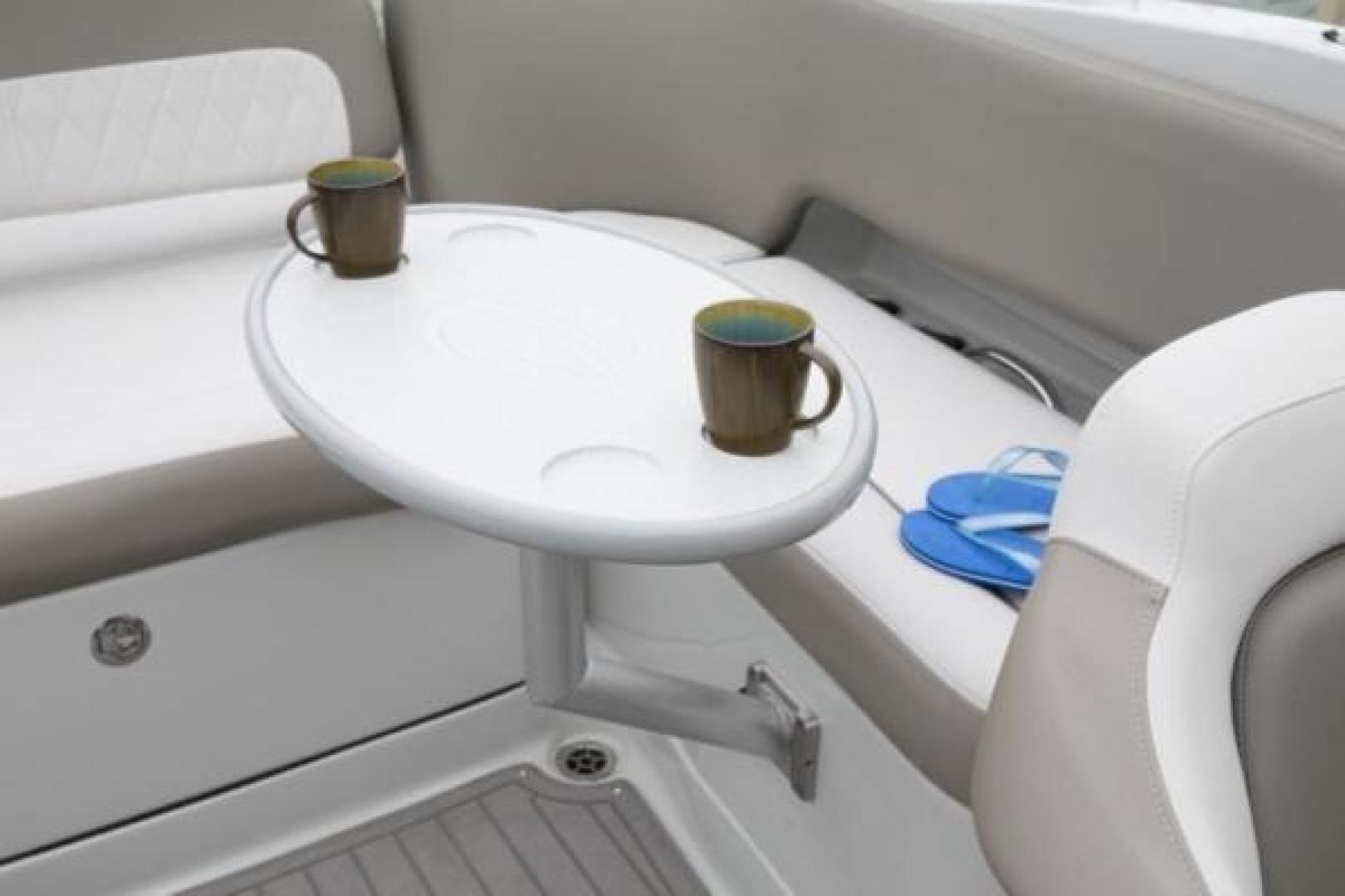 Slide: The Image of Crownline Boats E 235 XS 2023 - 1530656