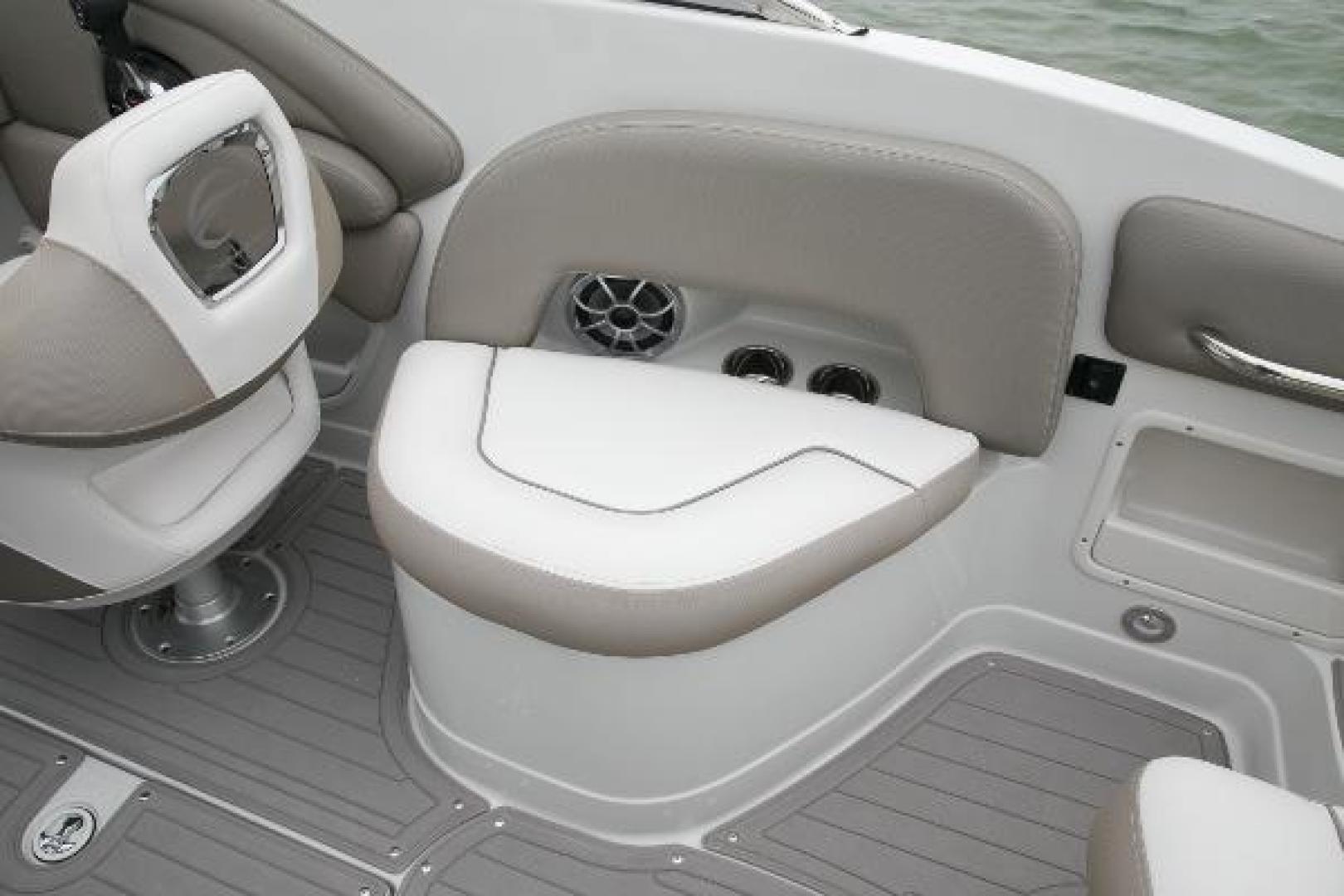 Slide: The Image of Crownline Boats E 235 XS 2023 - 1530660