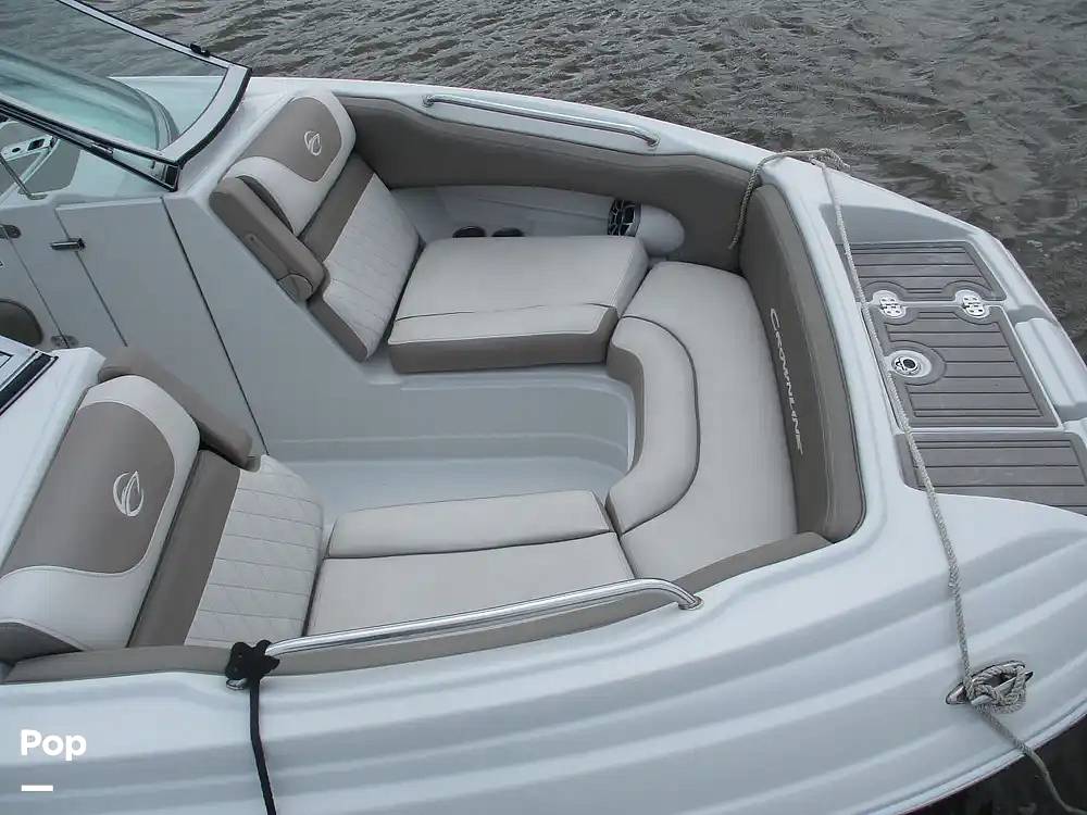 Slide: The Image of Crownline Boats E235 XS 2023 - 15573926