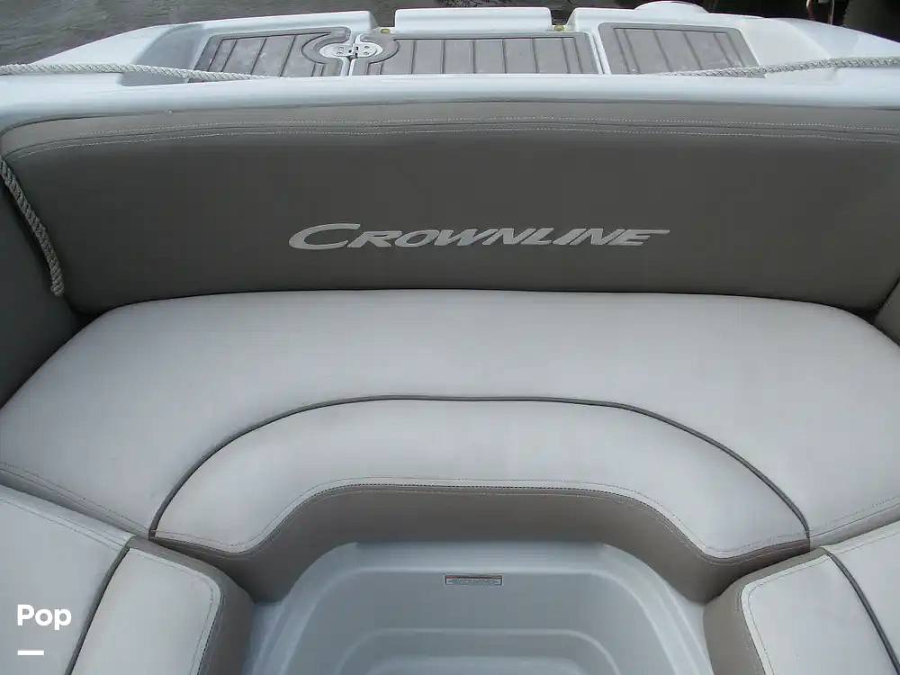 Slide: The Image of Crownline Boats E235 XS 2023 - 15573985