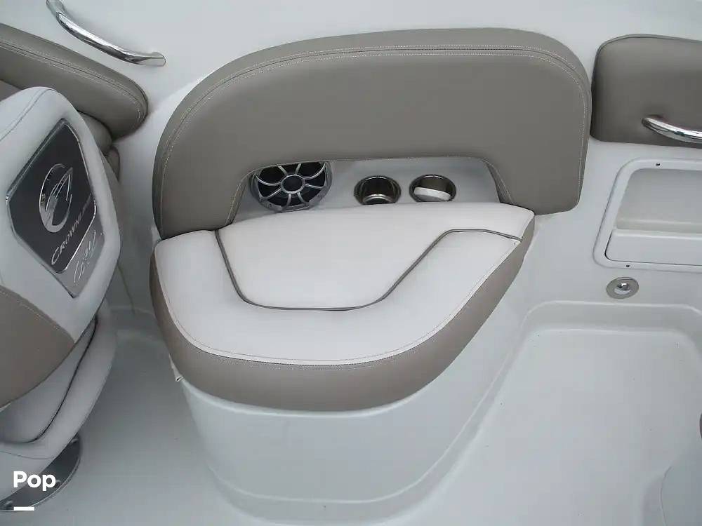 Slide: The Image of Crownline Boats E235 XS 2023 - 15573995