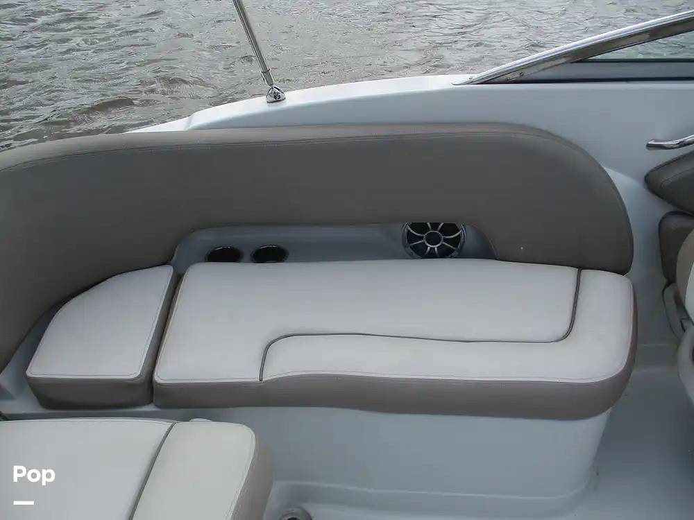 Slide: The Image of Crownline Boats E235 XS 2023 - 15573998