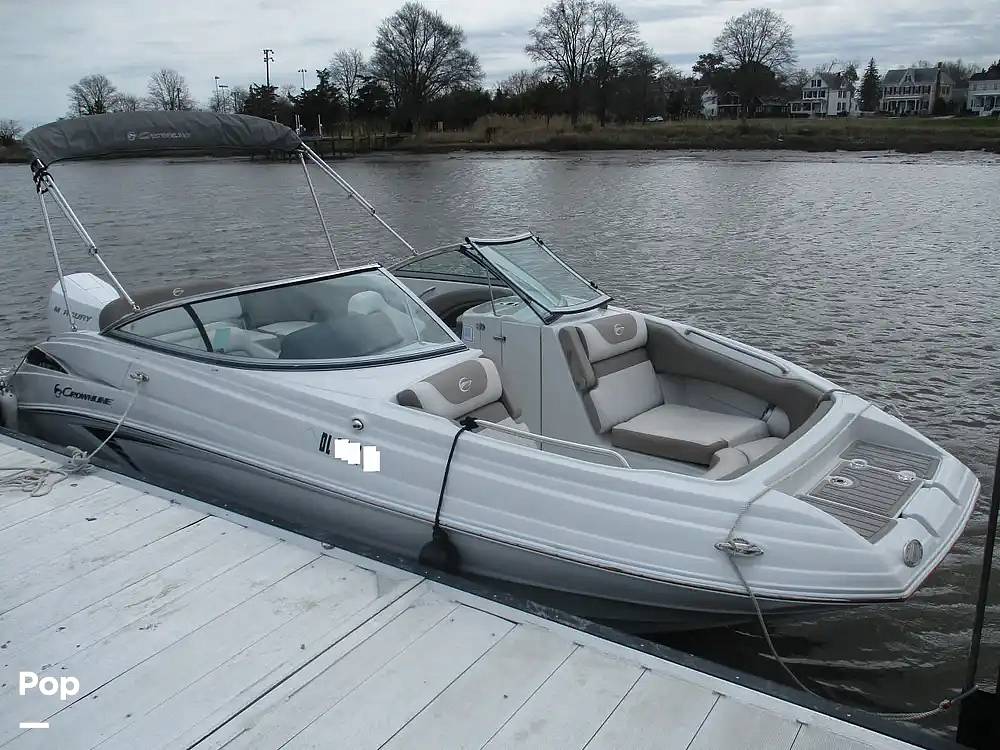 Slide: The Image of Crownline Boats E235 XS 2023 - 15574005