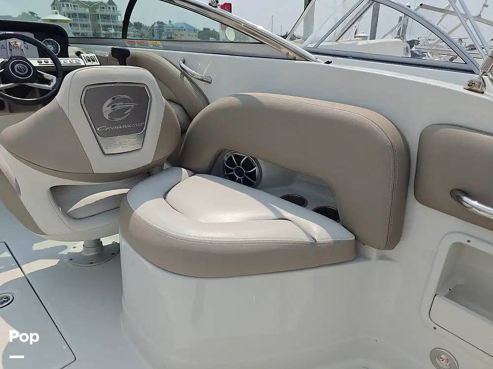 Slide: The Image of Crownline Boats E 235 XS 2023 - 15602537