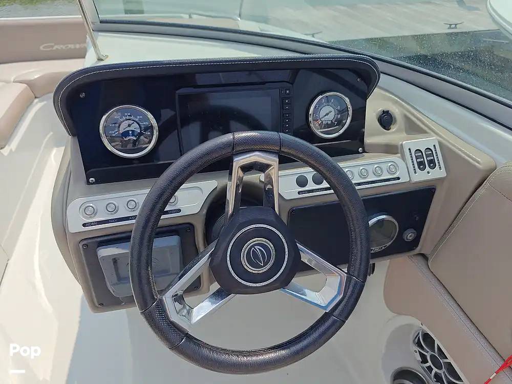 Slide: The Image of Crownline Boats E 235 XS 2023 - 15602552