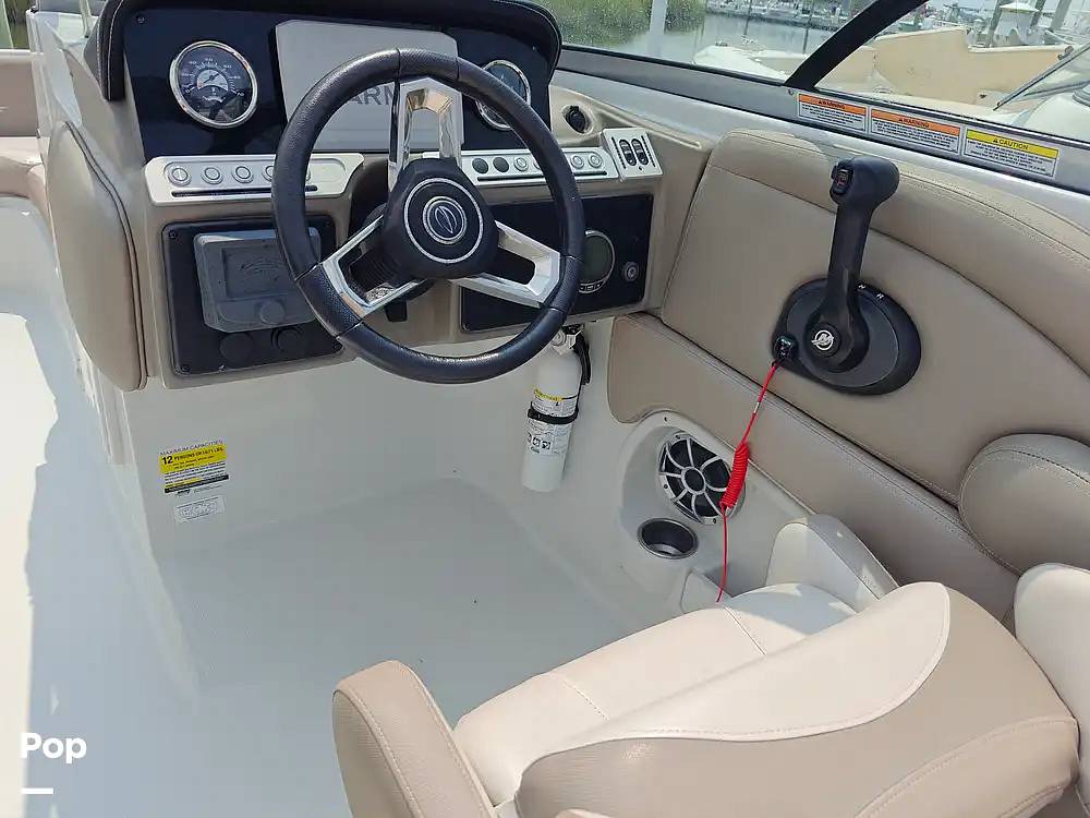 Slide: The Image of Crownline Boats E 235 XS 2023 - 15602553