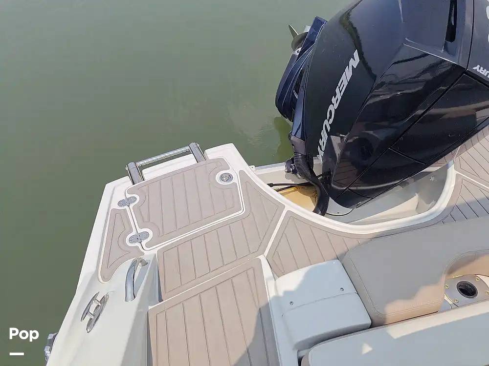 Slide: The Image of Crownline Boats E 235 XS 2023 - 15602559