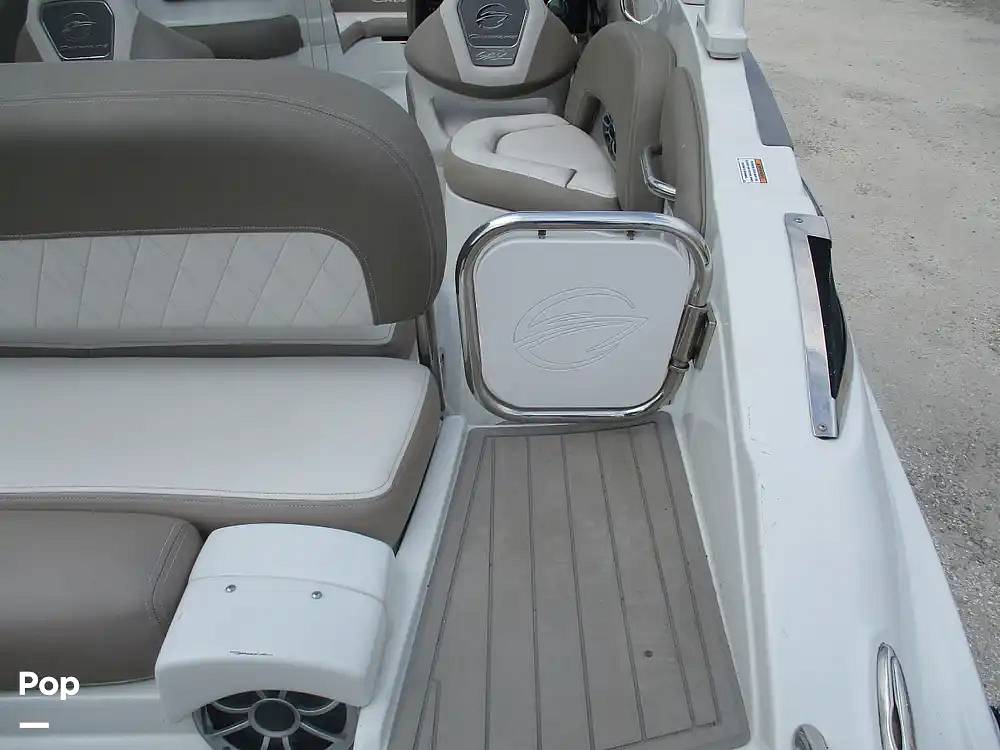 Slide: The Image of Crownline Boats E 235 XS 2023 - 15602741