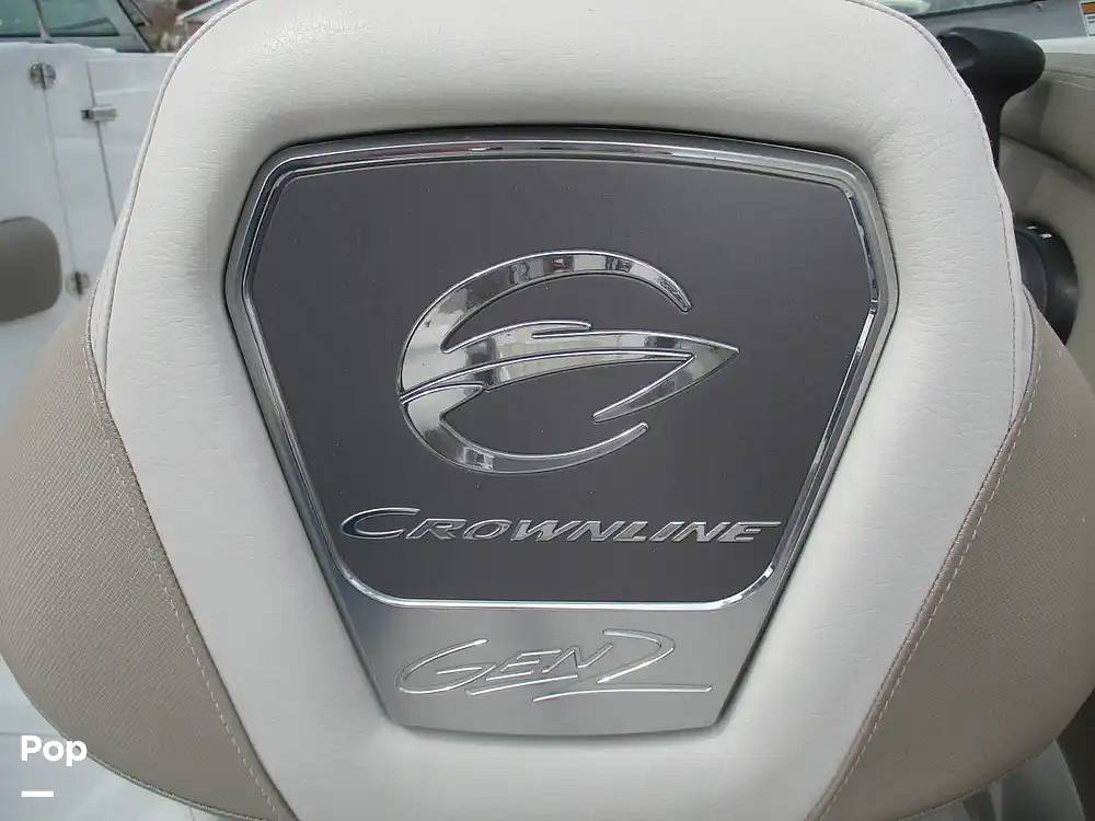 Slide: The Image of Crownline Boats E 235 XS 2023 - 15602749