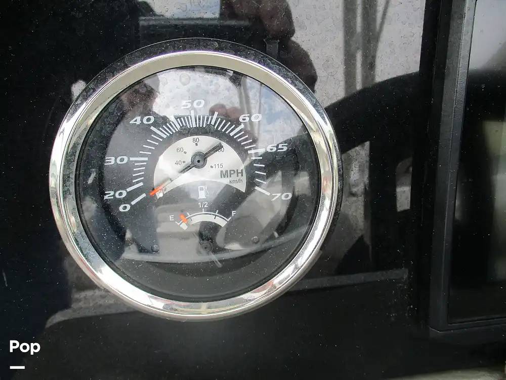 Slide: The Image of Crownline Boats E 235 XS 2023 - 15602751