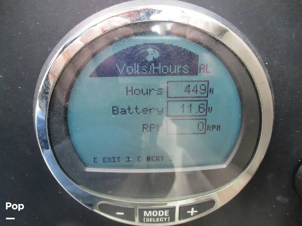 Slide: The Image of Crownline Boats E 235 XS 2023 - 15602754