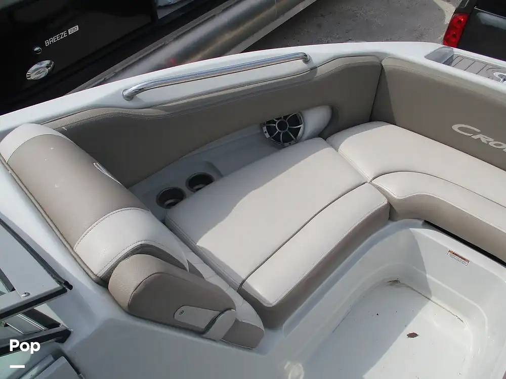 Slide: The Image of Crownline Boats E 235 XS 2023 - 15602778
