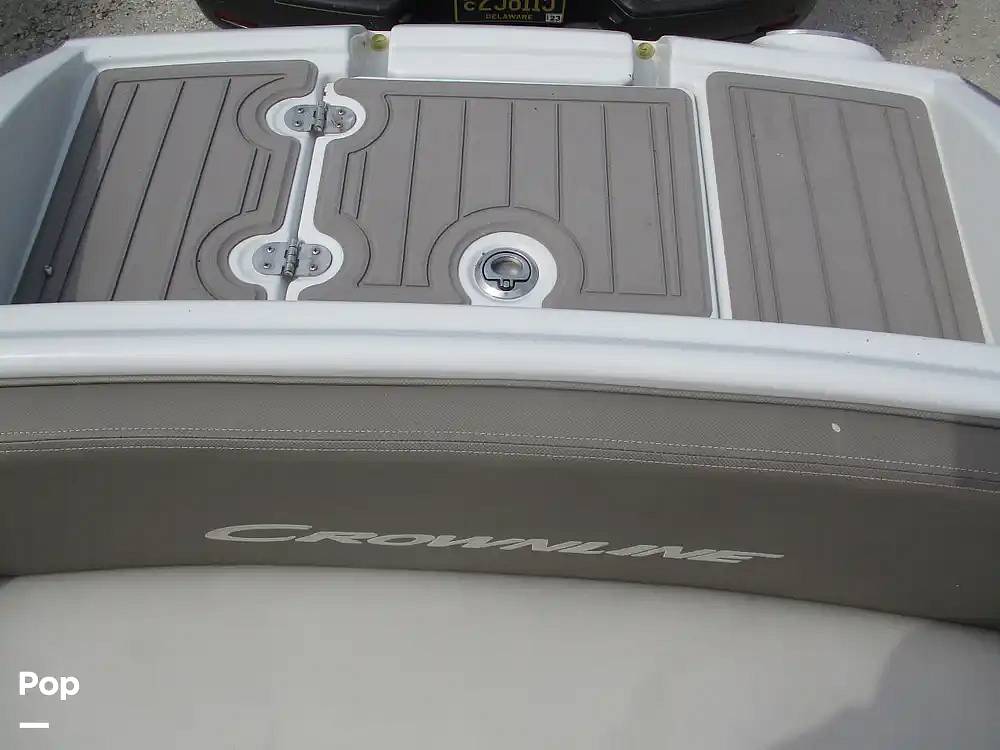 Slide: The Image of Crownline Boats E 235 XS 2023 - 15602785