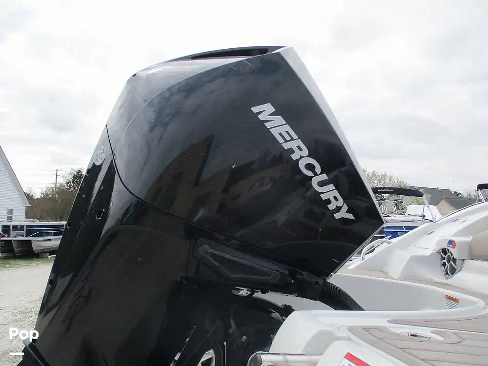 Slide: The Image of Crownline Boats E 235 XS 2023 - 15602817