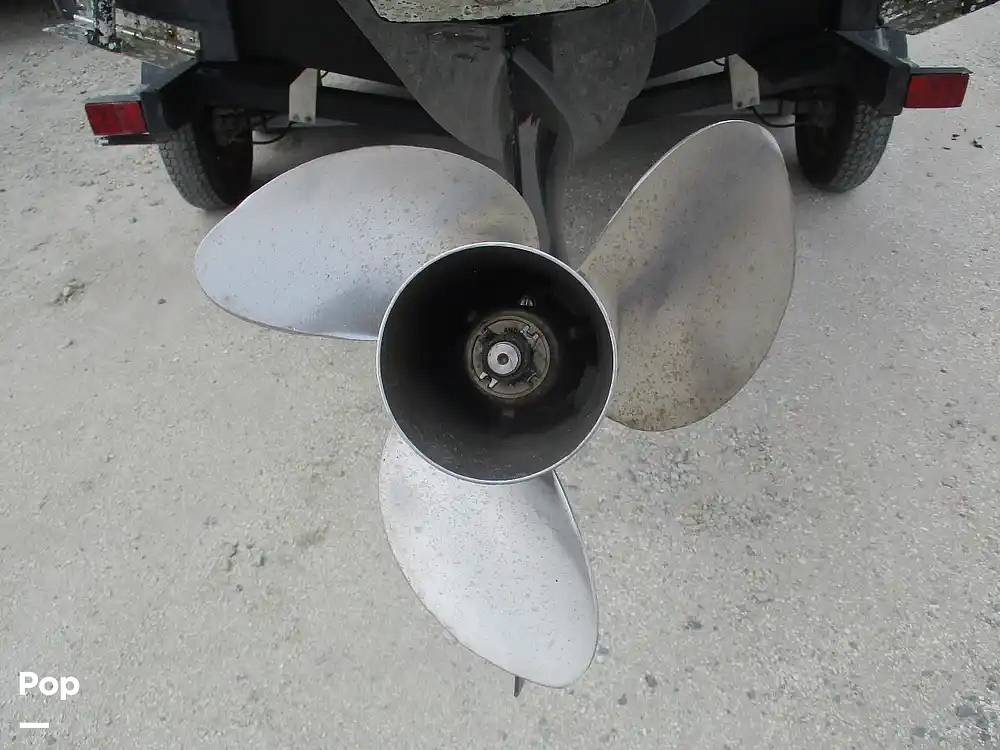 Slide: The Image of Crownline Boats E 235 XS 2023 - 15602820