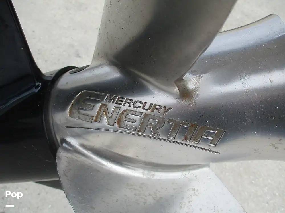 Slide: The Image of Crownline Boats E 235 XS 2023 - 15602821