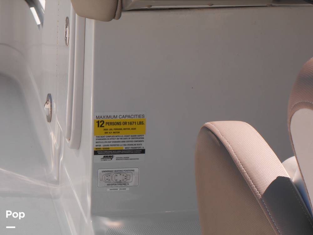 Slide: The Image of Crownline Boats E235XS 2023 - 14692558