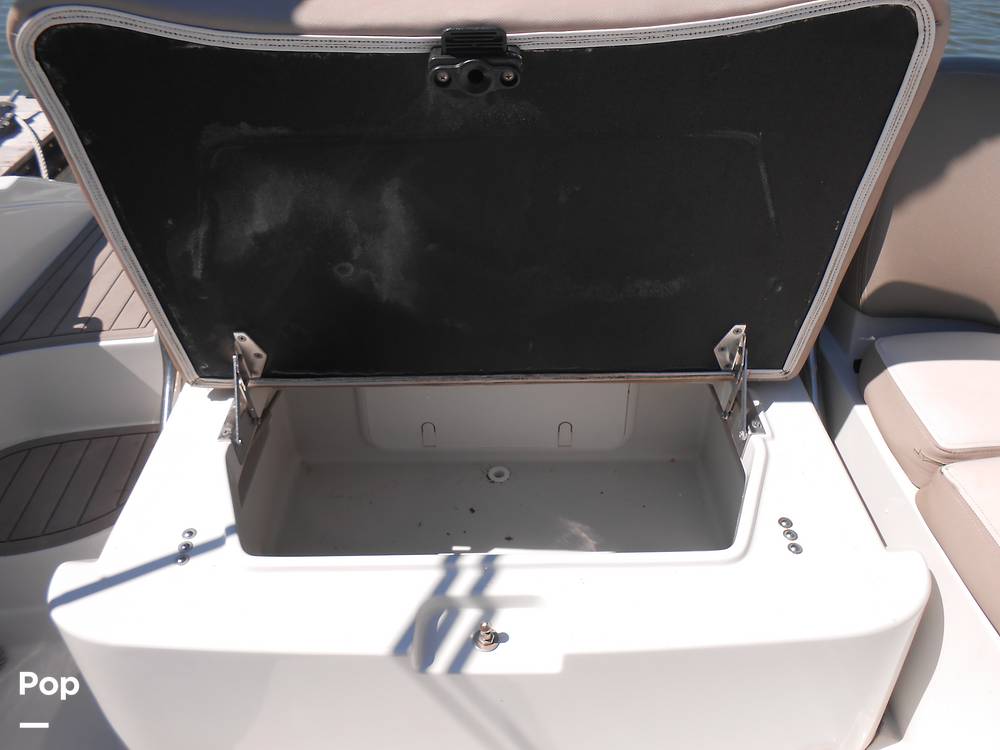 Slide: The Image of Crownline Boats E235XS 2023 - 14692563