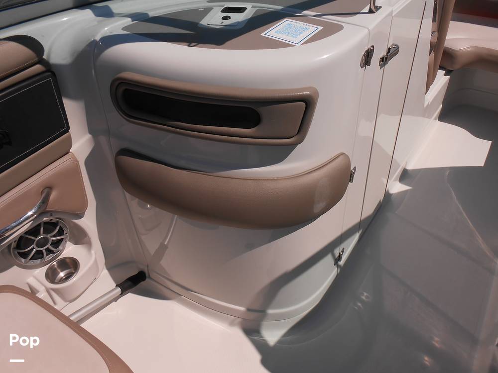 Slide: The Image of Crownline Boats E235XS 2023 - 14692575