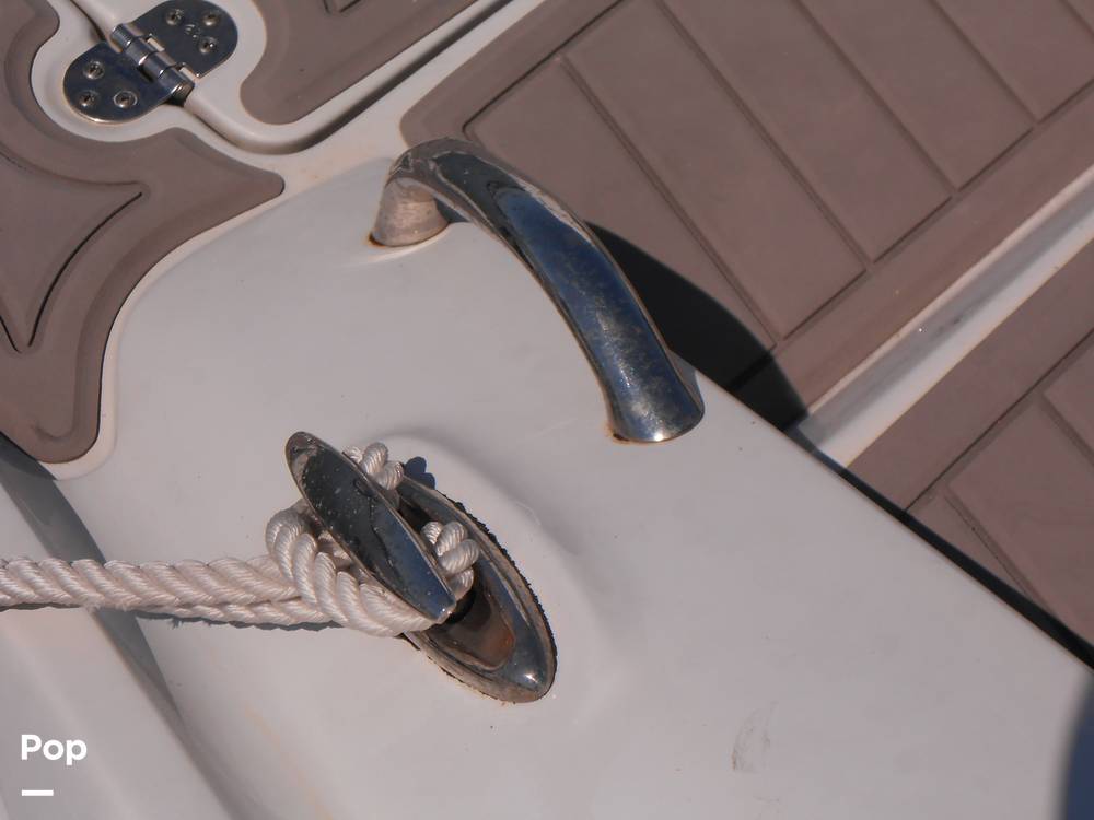 Slide: The Image of Crownline Boats E235XS 2023 - 14692598