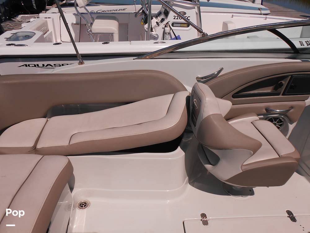 Slide: The Image of Crownline Boats E235XS 2023 - 14692600