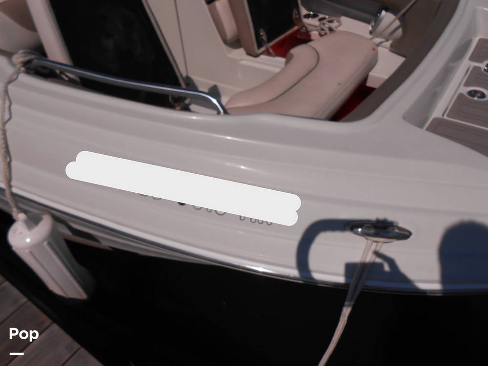 Slide: The Image of Crownline Boats E235XS 2023 - 14692619