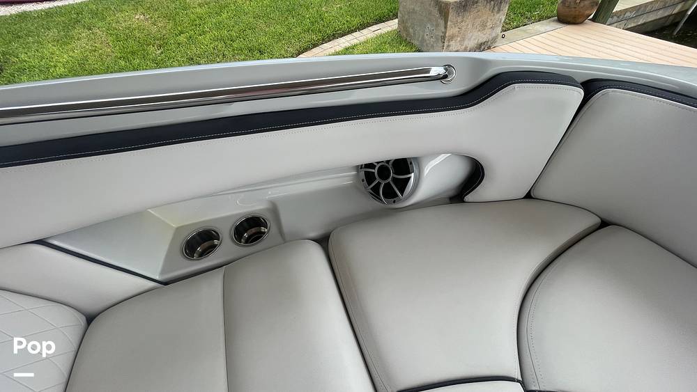 Slide: The Image of Crownline Boats E255XS 2020 - 29