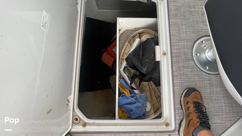 Slide: The Image of Crownline Boats E255XS 2020 - 51