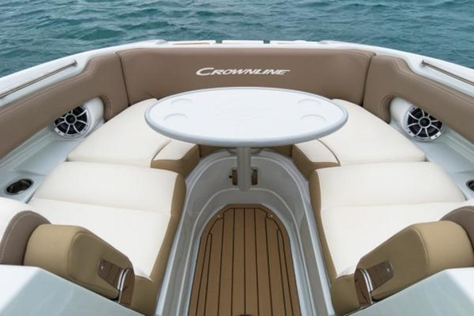 Slide: The Image of Crownline Boats E 255 XS 2023 - 1527212