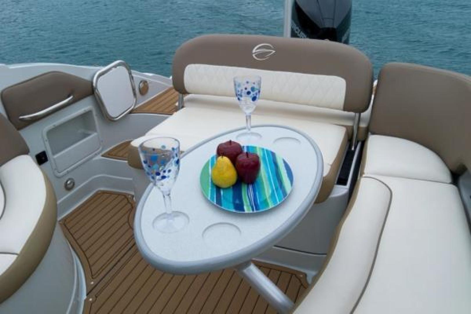 Slide: The Image of Crownline Boats E 255 XS 2023 - 1527218