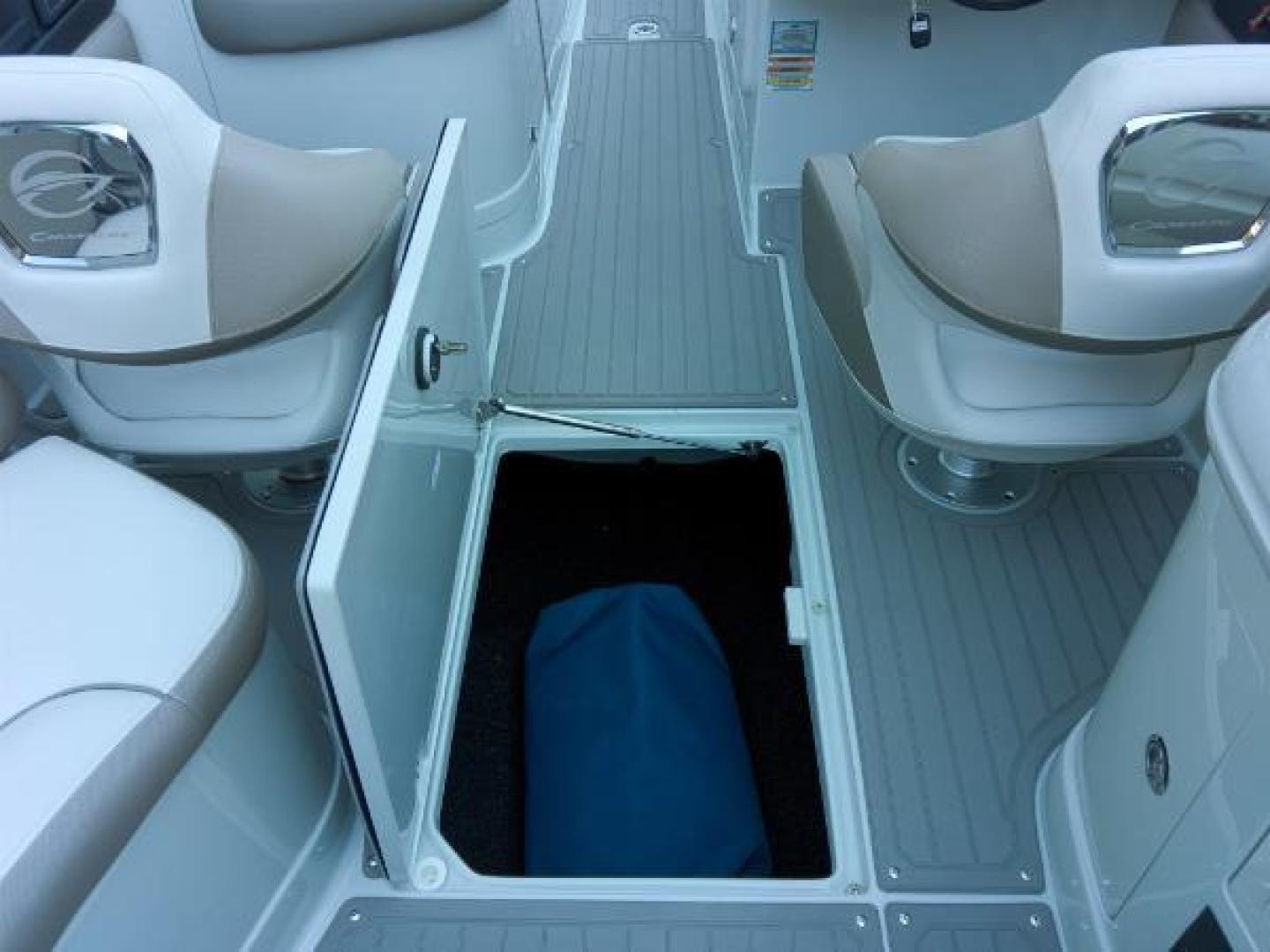 Slide: The Image of Crownline Boats E 285 XS 2023 - 1522554