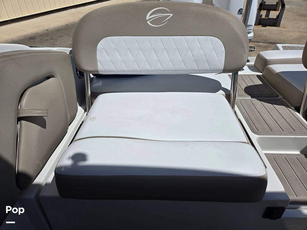 Slide: The Image of Crownline Boats E29XS 2018 - 15272082