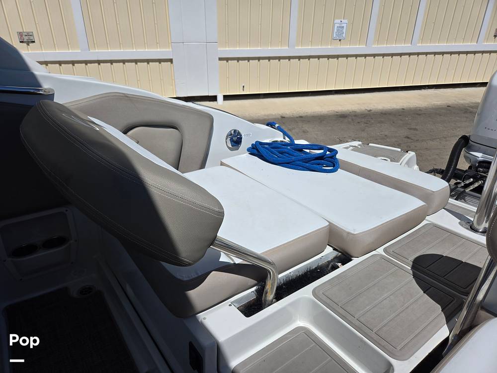 Slide: The Image of Crownline Boats E29XS 2018 - 15272088